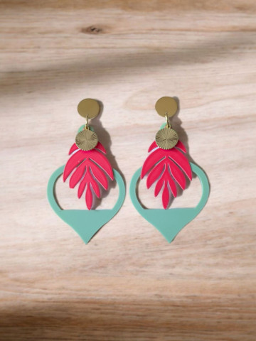 boucle d'oreille faite à la main